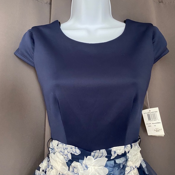 1/2 dress - Picture 2 of 8